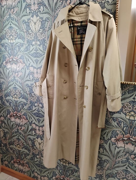 Burberry Jackets & Blazers - Vintage Burberrys Classic Khaki Trench Coat with Nova Check Lining